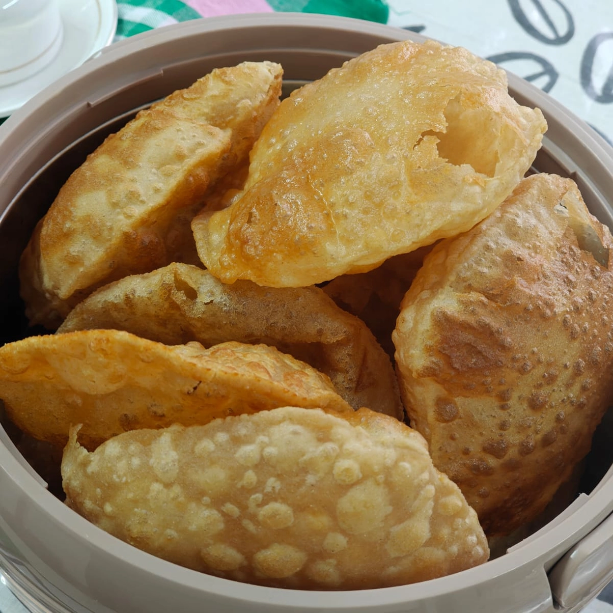 Traditional hot puris